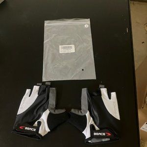 BEACE Unisex White/Black/Gray 1/2 Finger Padded Cycling Gloves L NIP